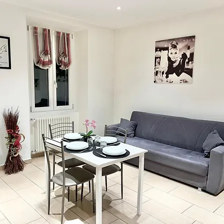 Palazzo Proietti 6 Apartmán *